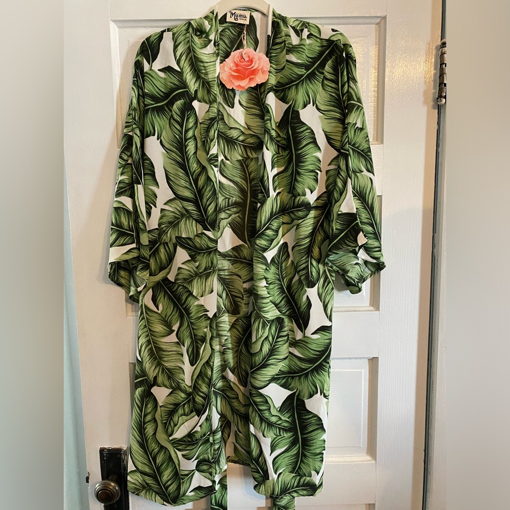 NWT Show Me Your Mumu Palm Print Robe